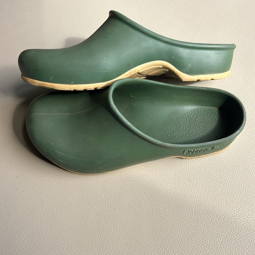 Sloggers Green Slip-On Garden Clogs made in USA - Picture 3 of 6